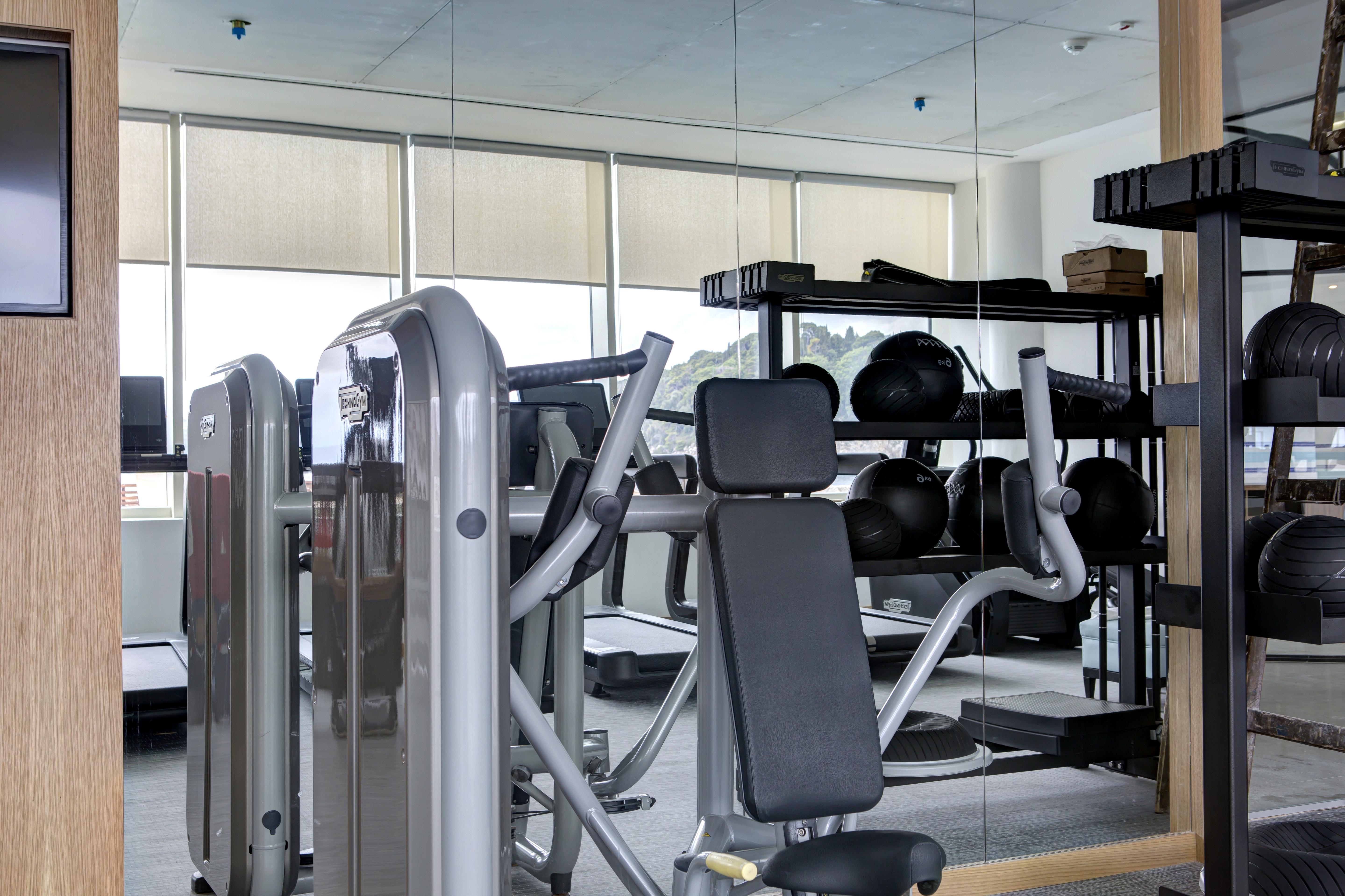 Rixos Premium Dubrovnik Hotel Ngoại thất bức ảnh A gym in a hotel
