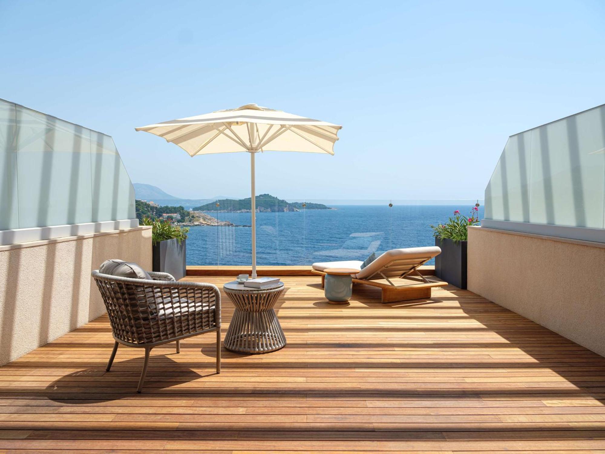 Rixos Premium Dubrovnik Hotel Ngoại thất bức ảnh A balcony