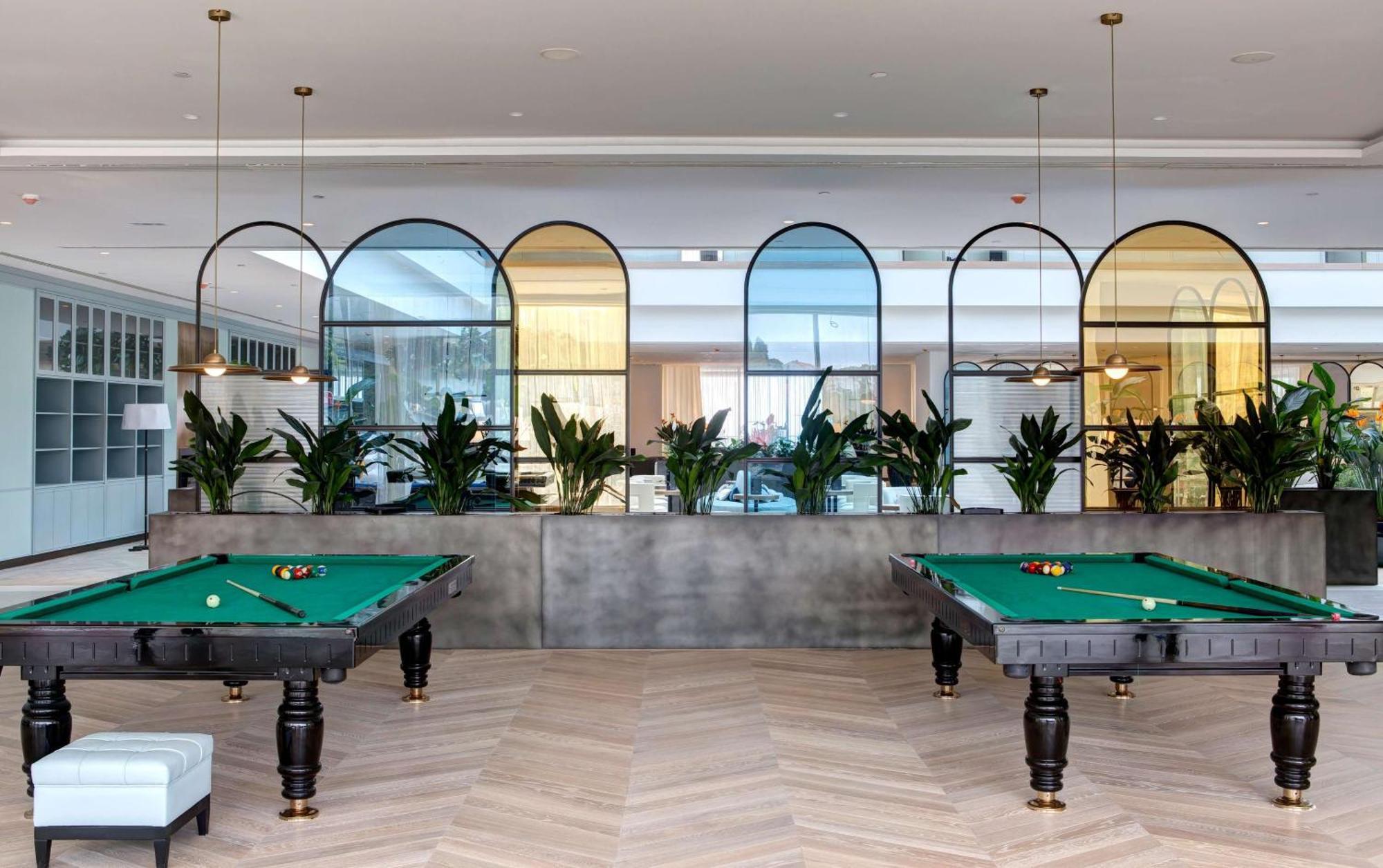 Rixos Premium Dubrovnik Hotel Ngoại thất bức ảnh The Billiard Room