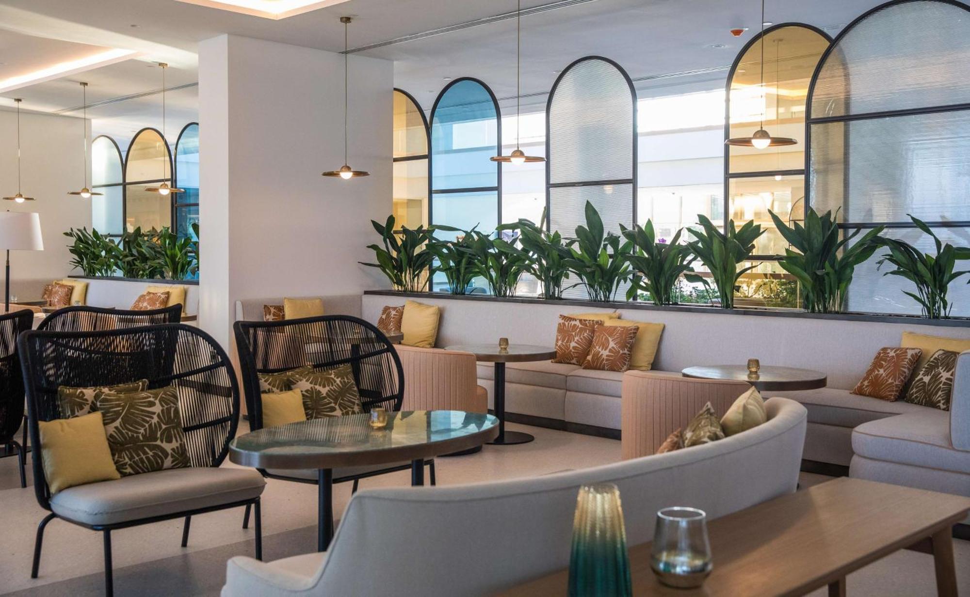 Rixos Premium Dubrovnik Hotel Ngoại thất bức ảnh The lounge at the airport