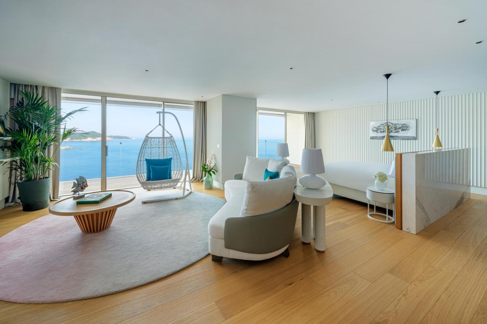 Rixos Premium Dubrovnik Hotel Ngoại thất bức ảnh The Living Room of a 3-bedroom residence at The View